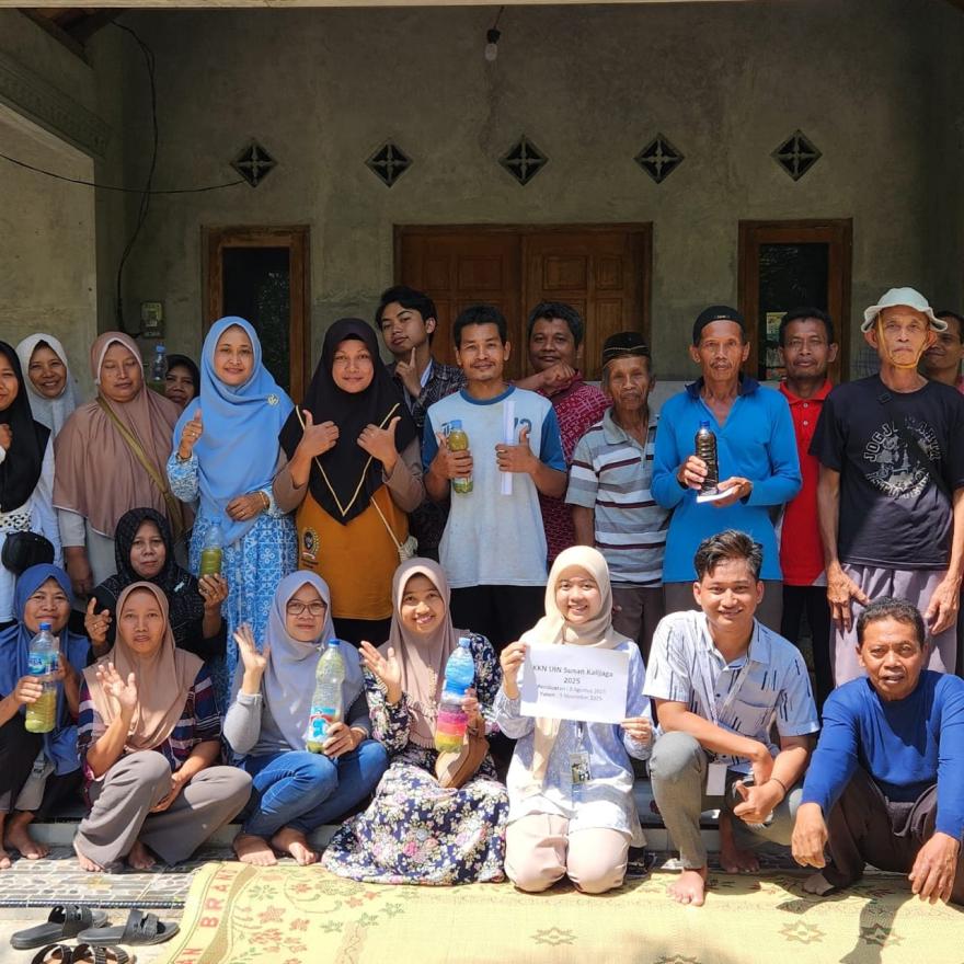 Mahasiswa KKN UIN Sunan Kalijaga Gandeng BPP Sentolo Gelar Pelatihan Pestisida Nabati & Asam Humat